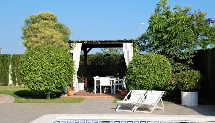 Jälleenmyynti - Erillistalo - Rojales - Centro de la Ciudad Quesada