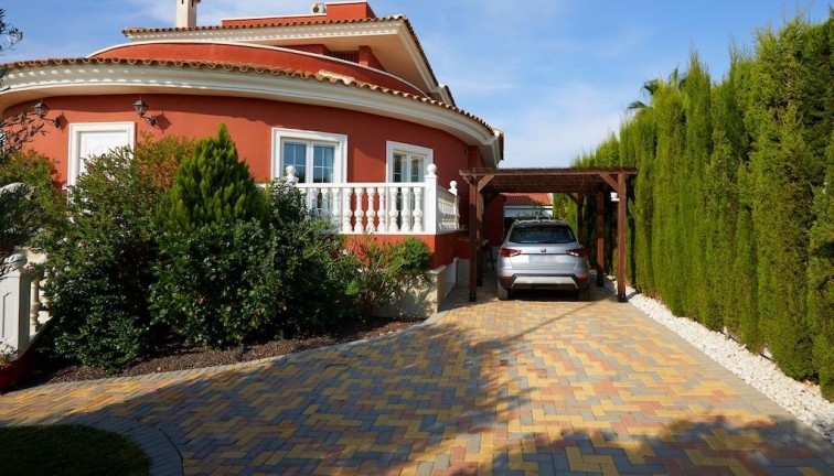 Jälleenmyynti - Erillistalo - Rojales - Centro de la Ciudad Quesada