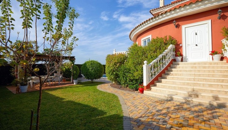 Jälleenmyynti - Erillistalo - Rojales - Centro de la Ciudad Quesada