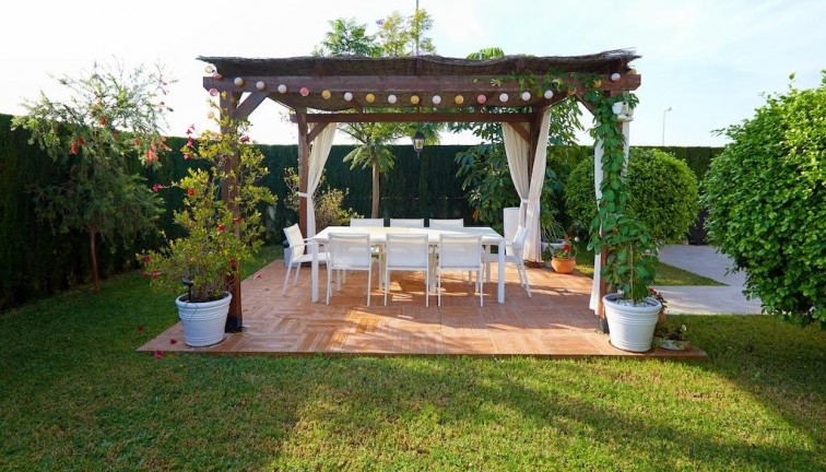 Jälleenmyynti - Erillistalo - Rojales - Centro de la Ciudad Quesada