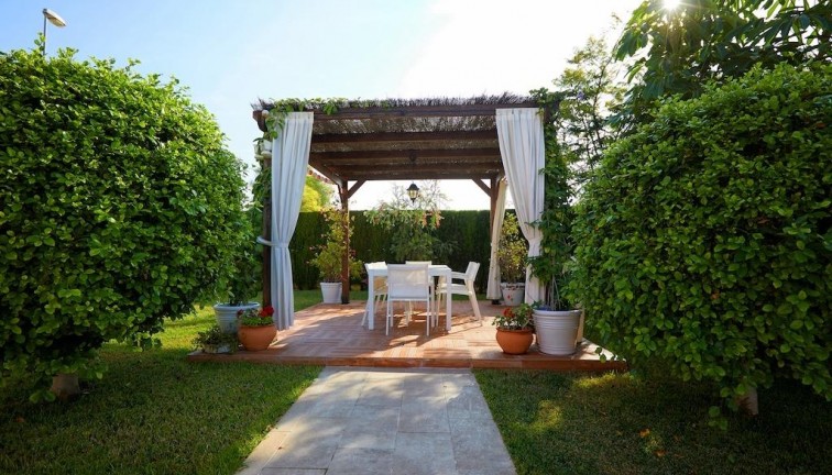 Jälleenmyynti - Erillistalo - Rojales - Centro de la Ciudad Quesada