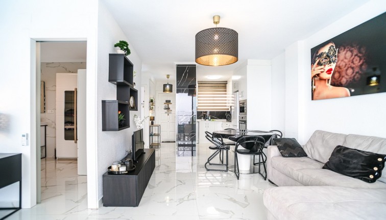 Resale - Apartment - Torrevieja - Punta Prima