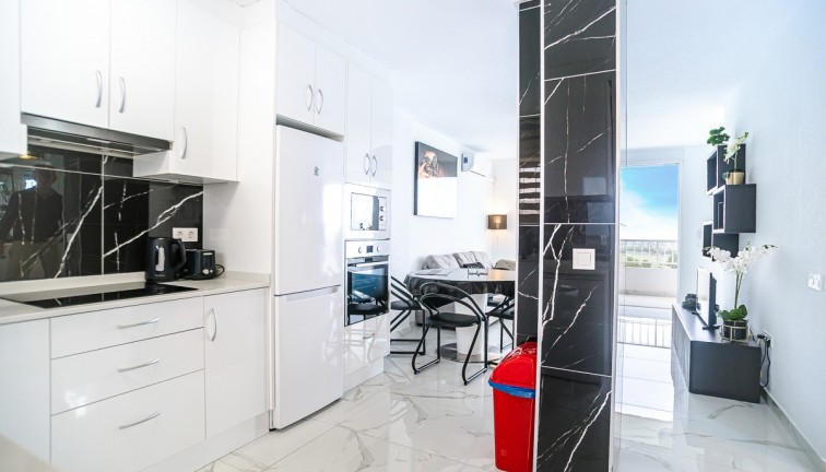 Resale - Apartment - Torrevieja - Punta Prima