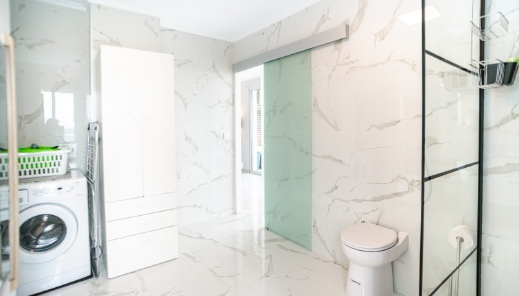 Resale - Apartment - Torrevieja - Punta Prima