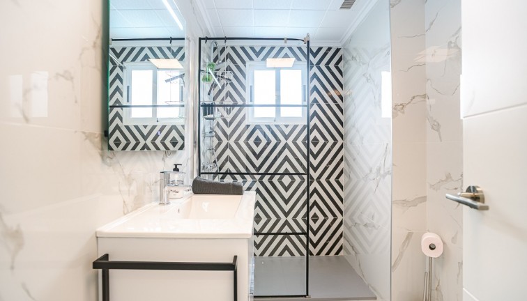 Resale - Apartment - Torrevieja - Punta Prima