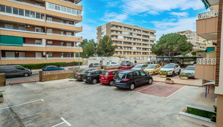 Resale - Apartment - Torrevieja - Punta Prima