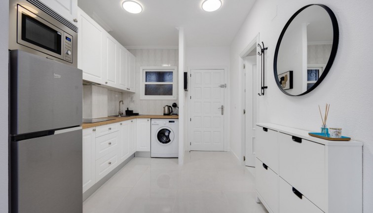 Återförsäljning - Studio - Torrevieja - Playa del Cura