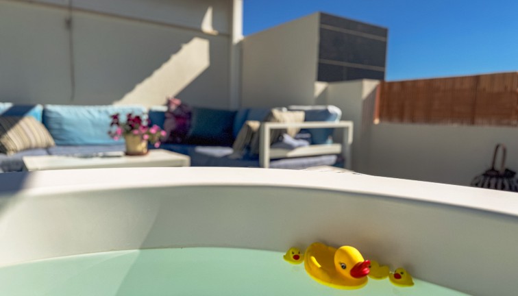 Resale - Bungalow - Los Altos