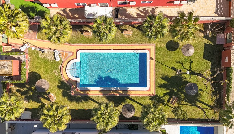 Resale - Bungalow - Los Altos