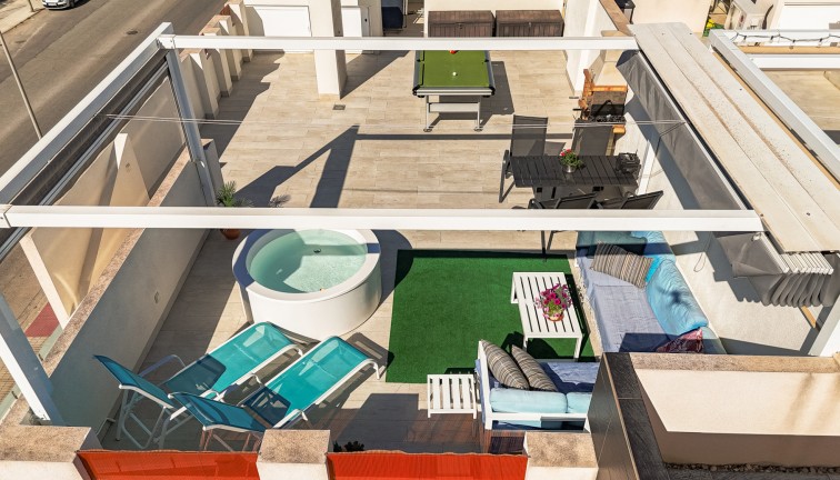 Resale - Bungalow - Los Altos