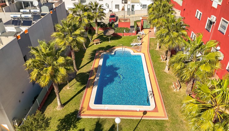 Resale - Bungalow - Los Altos