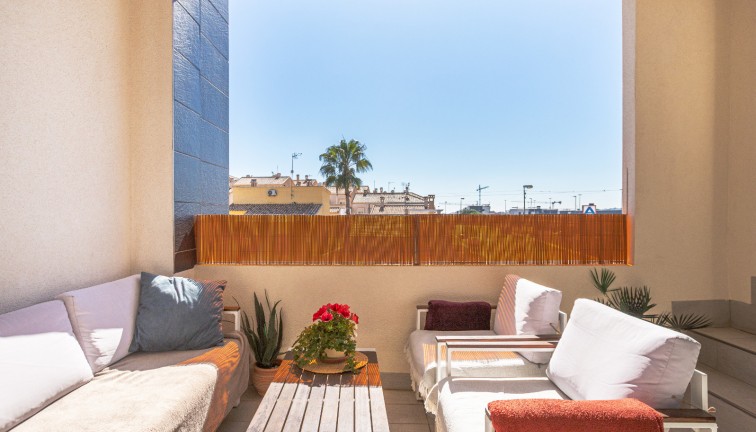 Resale - Bungalow - Los Altos