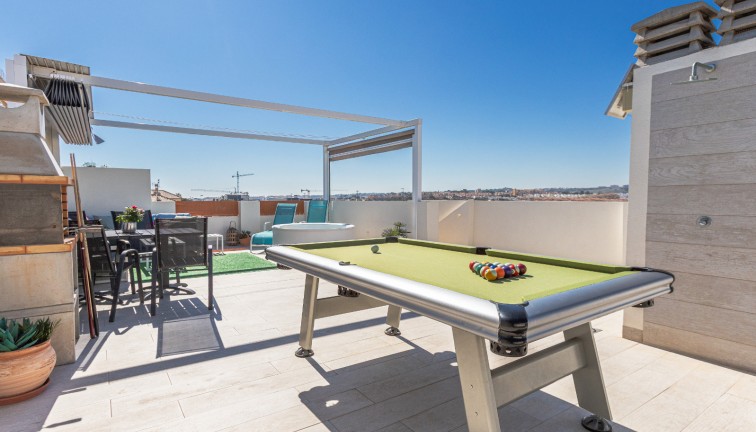 Resale - Bungalow - Los Altos