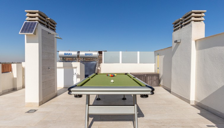 Resale - Bungalow - Los Altos