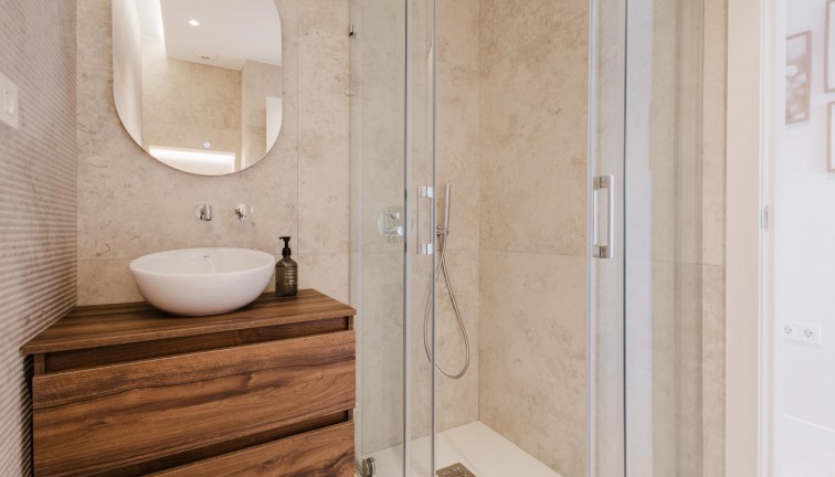 Resale - Apartment - Torrevieja - Acequion