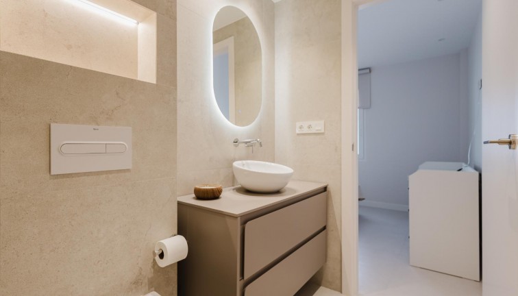 Resale - Apartment - Torrevieja - Acequion