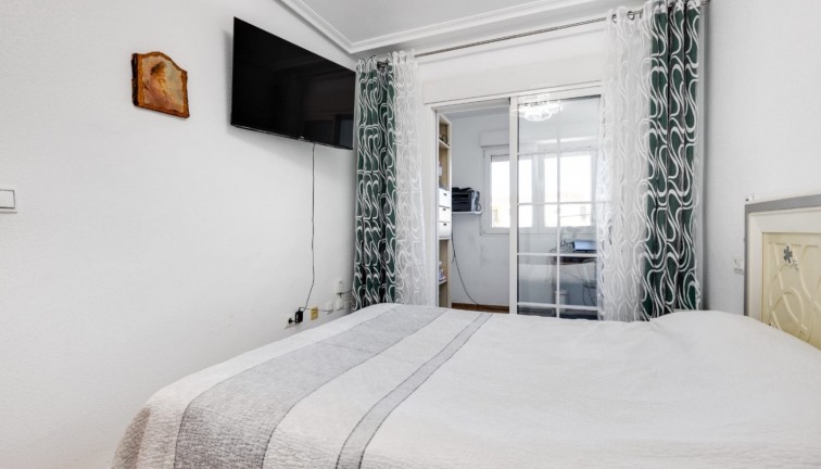 Reventa - Casa adosada - Torrevieja