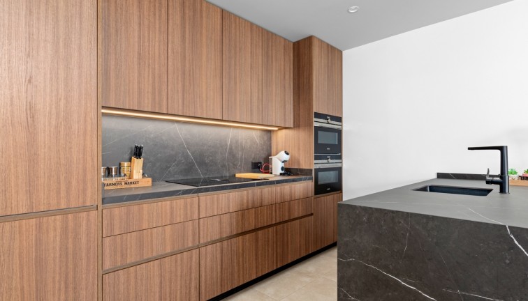 Jälleenmyynti - Asunto - Las Colinas