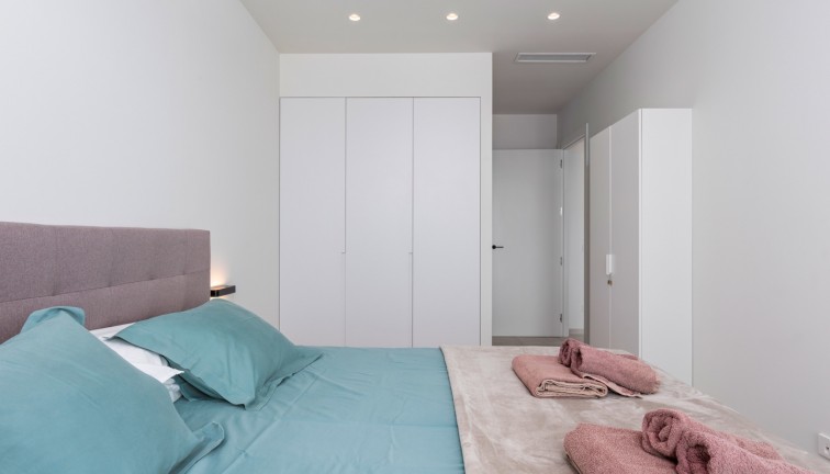 Jälleenmyynti - Asunto - Las Colinas