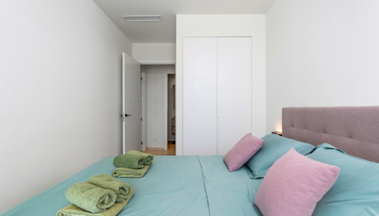 Jälleenmyynti - Asunto - Las Colinas