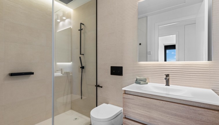 Jälleenmyynti - Asunto - Las Colinas