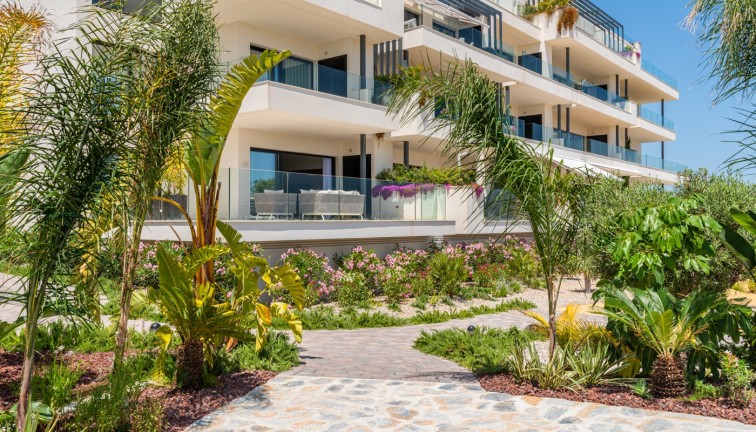 Jälleenmyynti - Asunto - Las Colinas