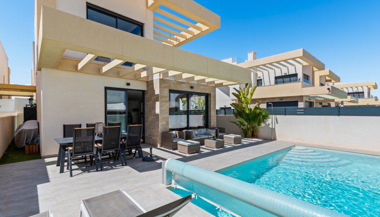 Reventa - Chalet - Los Montesinos - La Herrada