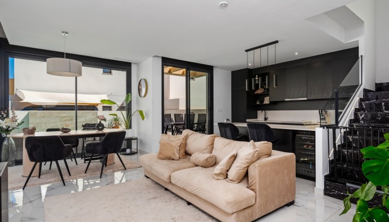 Reventa - Chalet - Los Montesinos - La Herrada