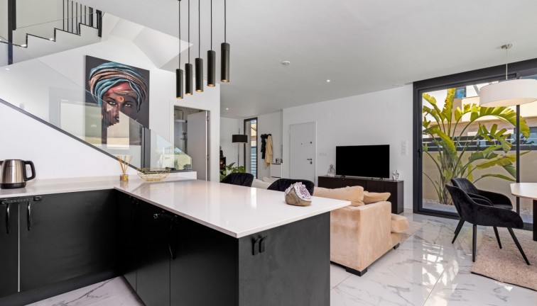 Reventa - Chalet - Los Montesinos - La Herrada