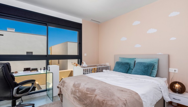 Reventa - Chalet - Los Montesinos - La Herrada