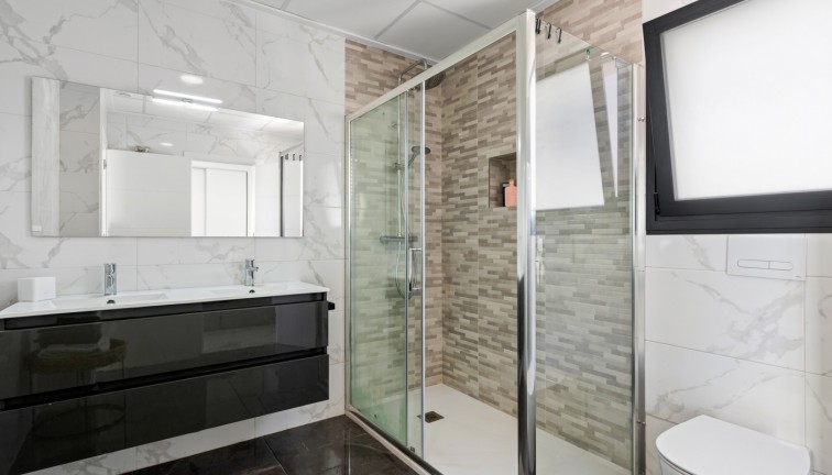 Reventa - Chalet - Los Montesinos - La Herrada