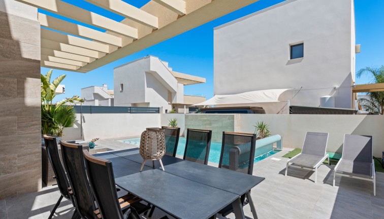 Reventa - Chalet - Los Montesinos - La Herrada