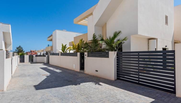 Reventa - Chalet - Los Montesinos - La Herrada