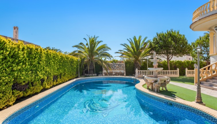 Jälleenmyynti - Erillistalo - Orihuela Costa - Playa Flamenca