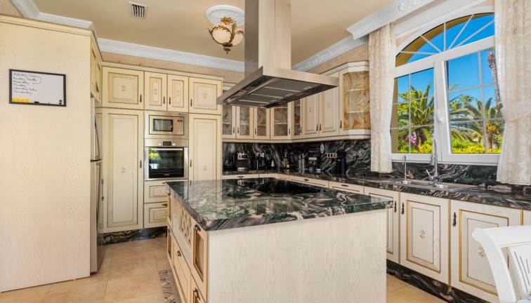 Jälleenmyynti - Erillistalo - Orihuela Costa - Playa Flamenca