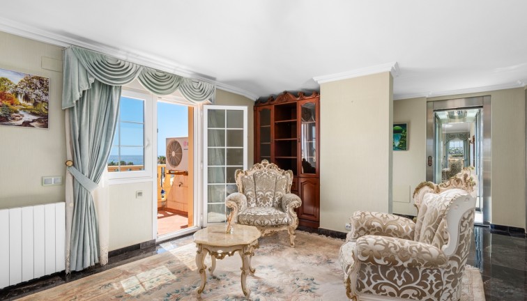 Jälleenmyynti - Erillistalo - Orihuela Costa - Playa Flamenca