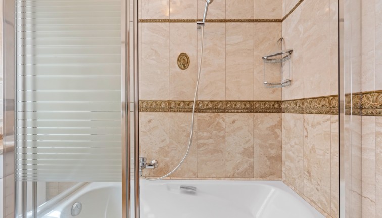 Jälleenmyynti - Erillistalo - Orihuela Costa - Playa Flamenca