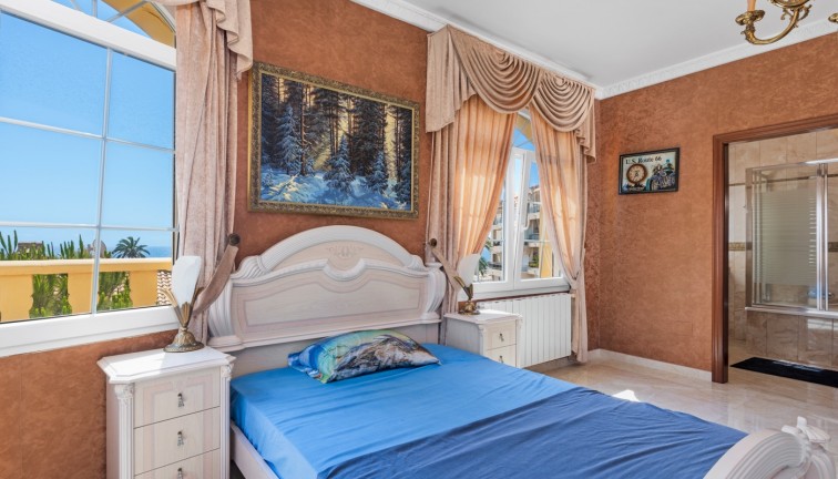 Jälleenmyynti - Erillistalo - Orihuela Costa - Playa Flamenca