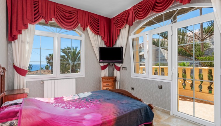 Jälleenmyynti - Erillistalo - Orihuela Costa - Playa Flamenca