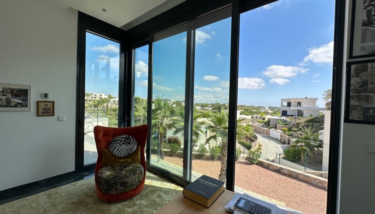 Resale - Chalet - Las Colinas