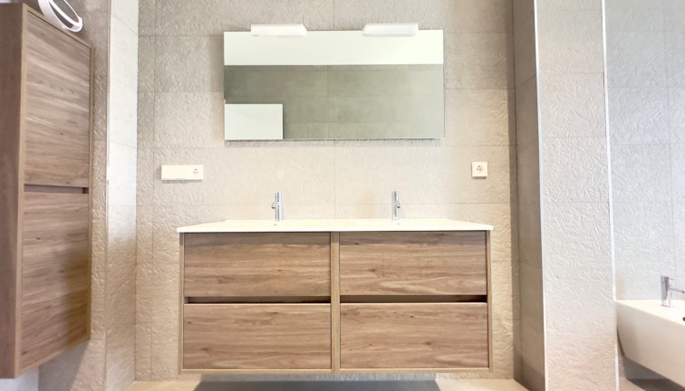 Resale - Chalet - Las Colinas