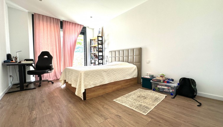 Resale - Chalet - Las Colinas