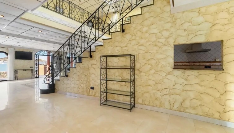 Jälleenmyynti - Erillistalo - Orihuela Costa - La Zenia