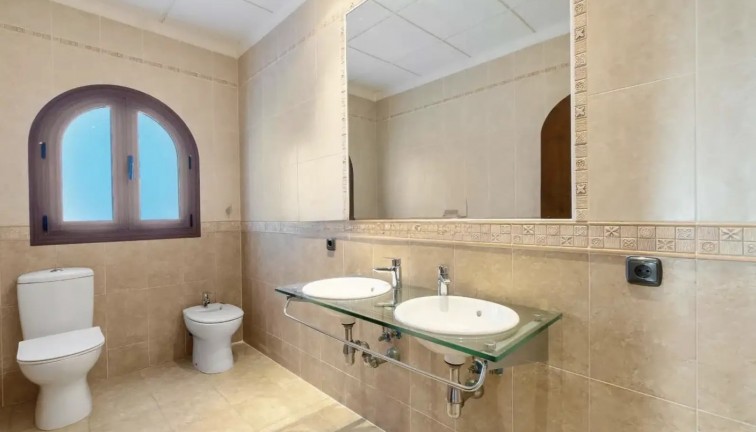 Jälleenmyynti - Erillistalo - Orihuela Costa - La Zenia