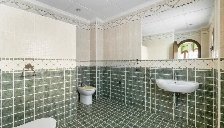 Jälleenmyynti - Erillistalo - Orihuela Costa - La Zenia