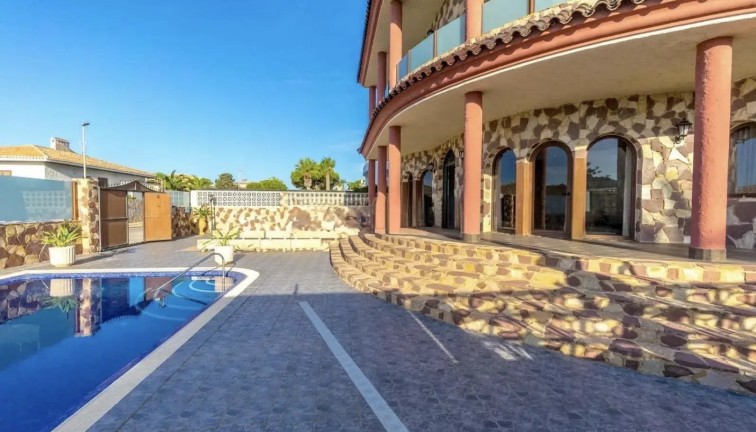 Jälleenmyynti - Erillistalo - Orihuela Costa - La Zenia