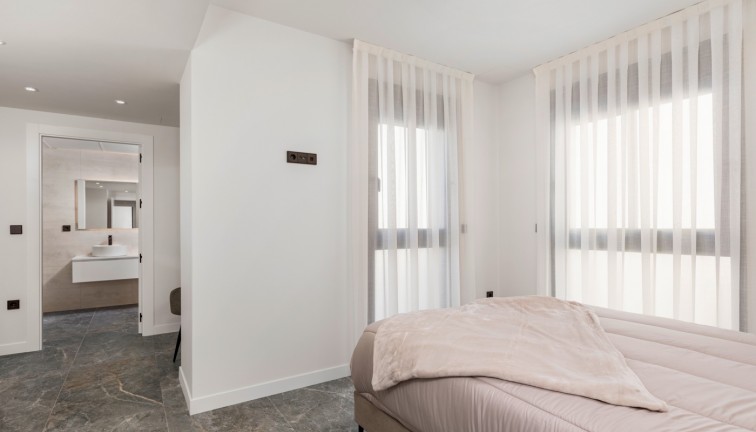 Resale - Chalet - Torre de la Horadada - TORRE DE LA HORADADA