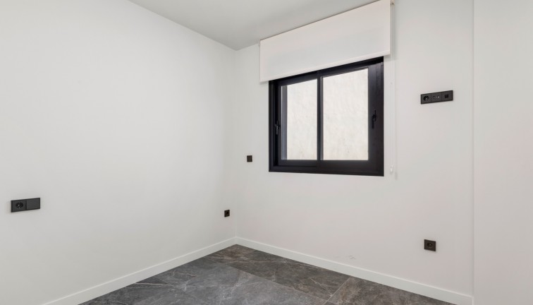 Resale - Chalet - Torre de la Horadada - TORRE DE LA HORADADA