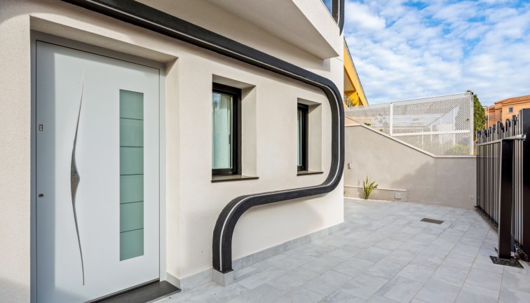 Resale - Chalet - Torre de la Horadada - TORRE DE LA HORADADA