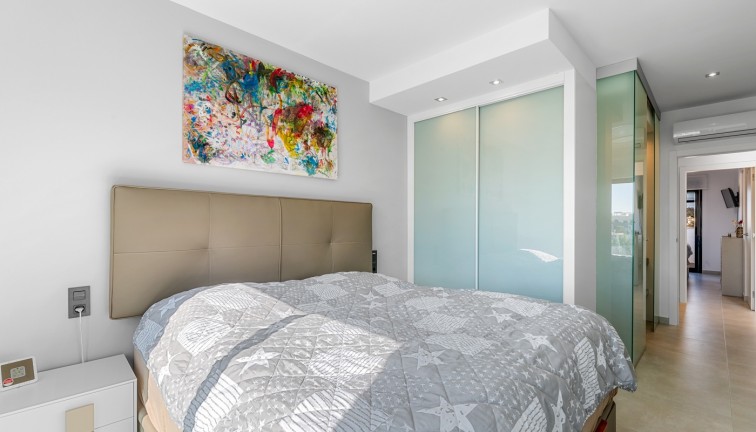 Återförsäljning -  Bostad - Översta våningen  - Guardamar del Segura